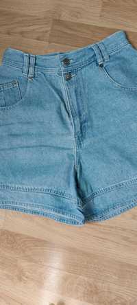 Pantaloni scurti dama din DENIM ( made NICARAGUA ) + bonus top matase