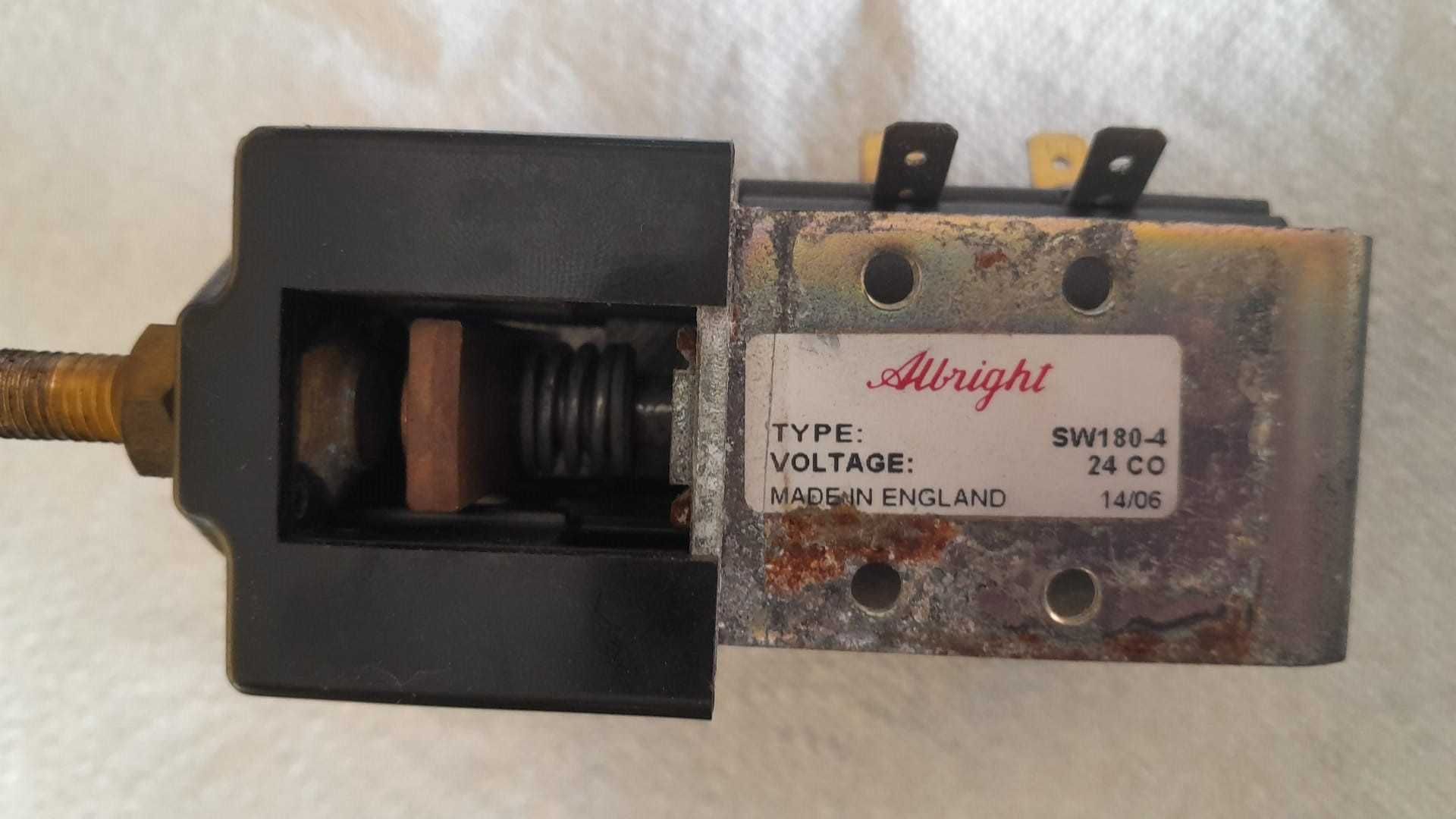 Contactor complet Albright 24V stivuitor Linde SN: SW180-4 (1125)