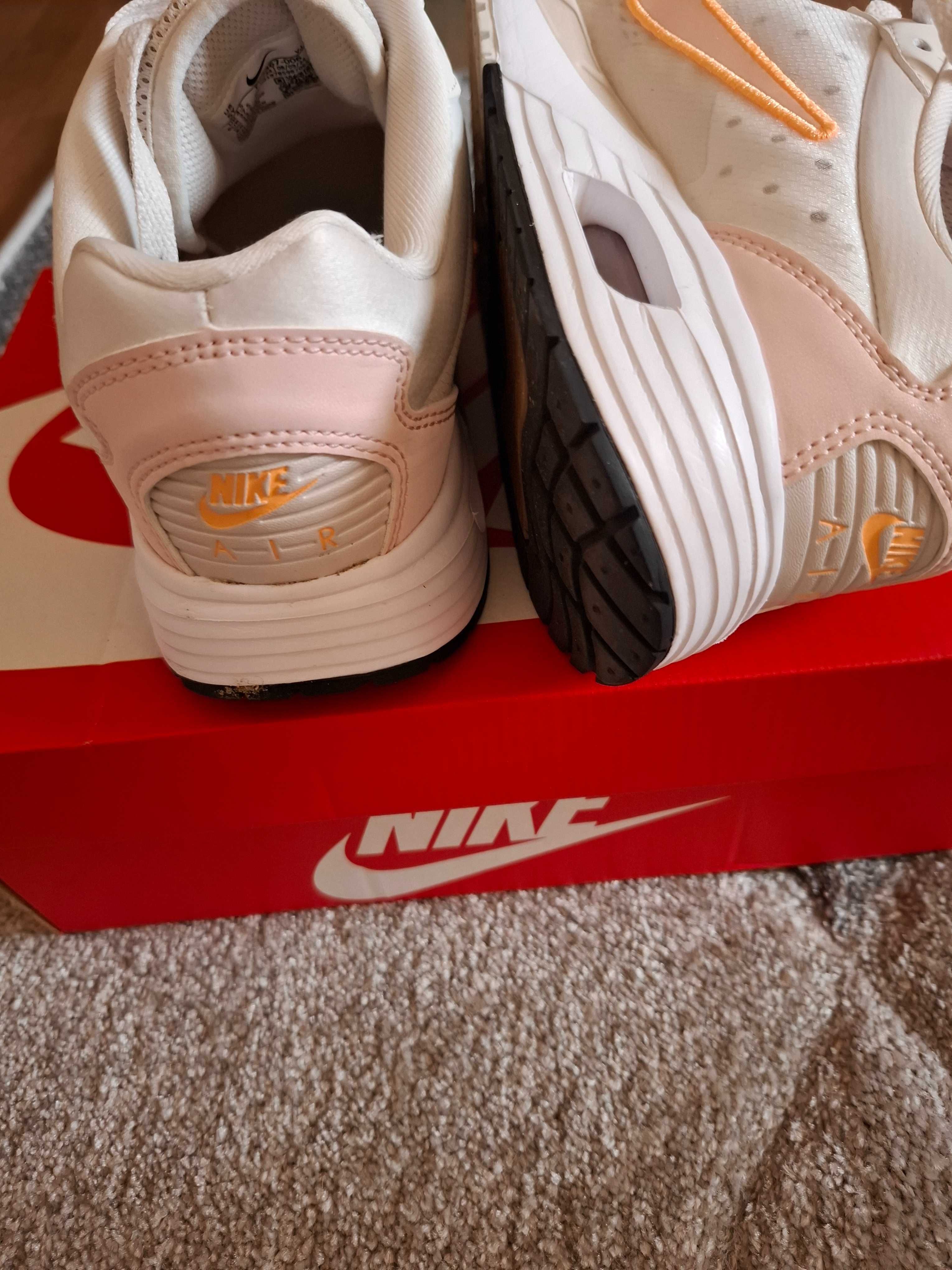 Nike Air Max Solo