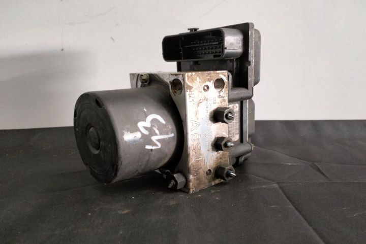 Pompa ABS AMF 1.4 TDI 6Q0614117S Volkswagen VW Polo a 4-a generatie 9