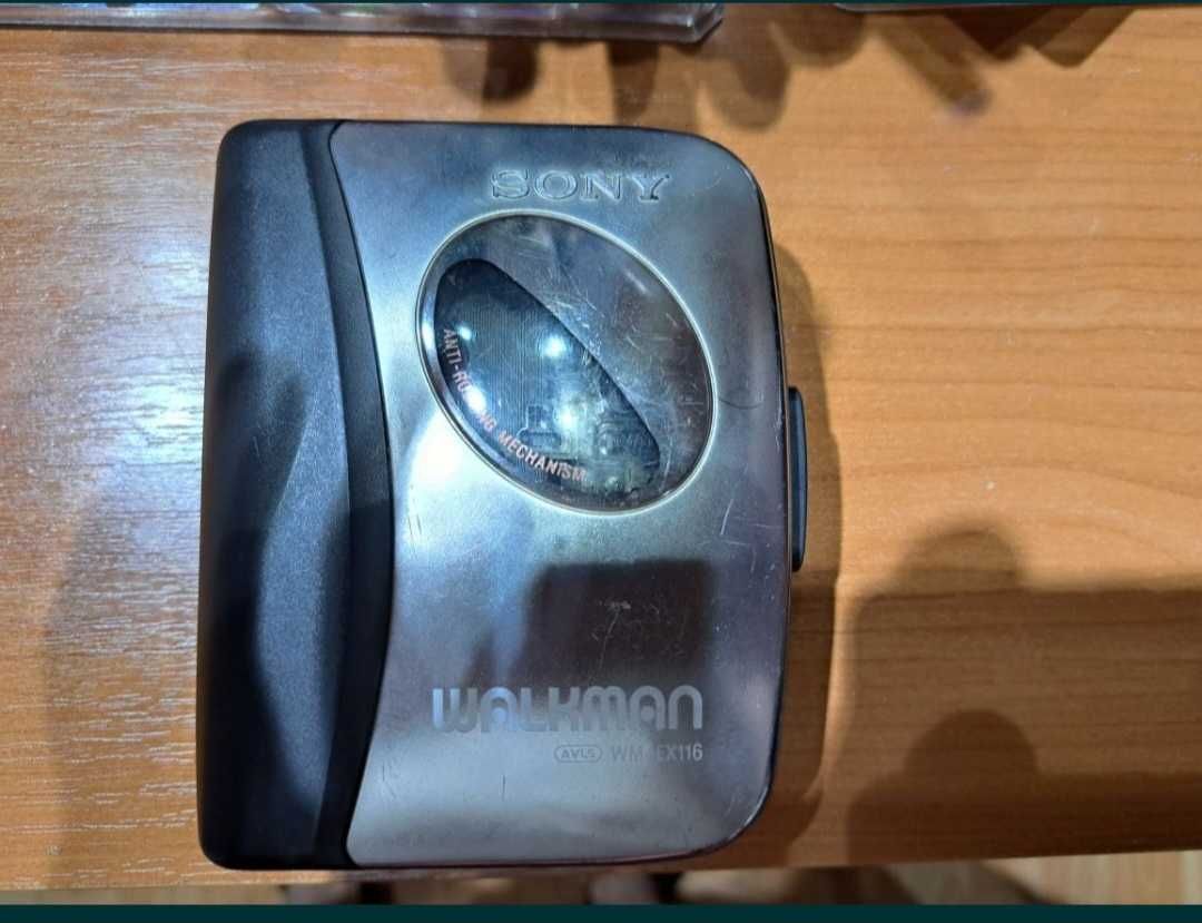 Продам кассетный плеер Sony wm-ex116 классика возможно не работает