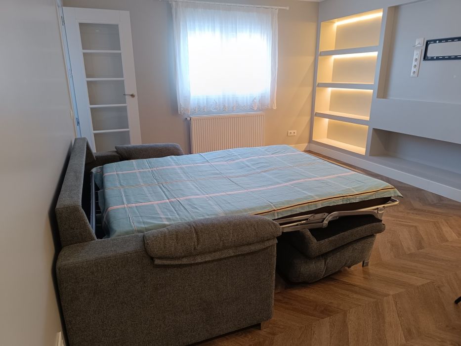 Închiriez garsonieră în Câmpulung Moldovenesc.