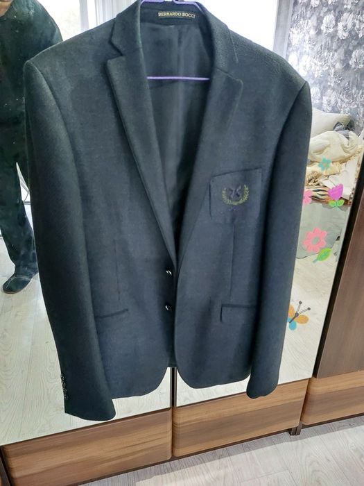 Пиджак итальянский новый