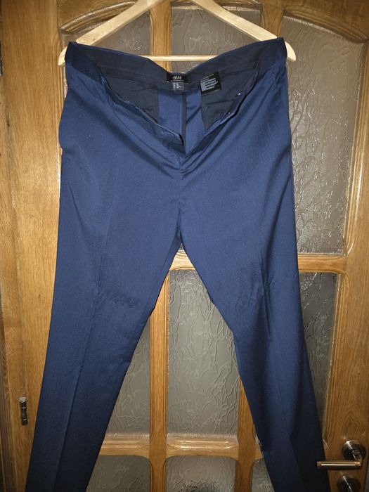 Costum barbatesc H&M