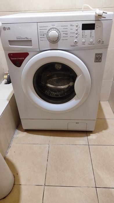 Продам стиральную машину LG.