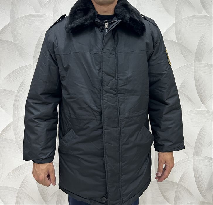 бушлат черный.