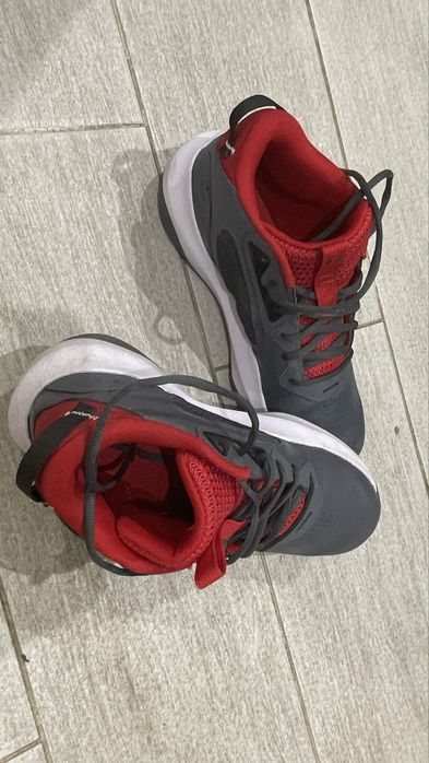 Обувки на under armour