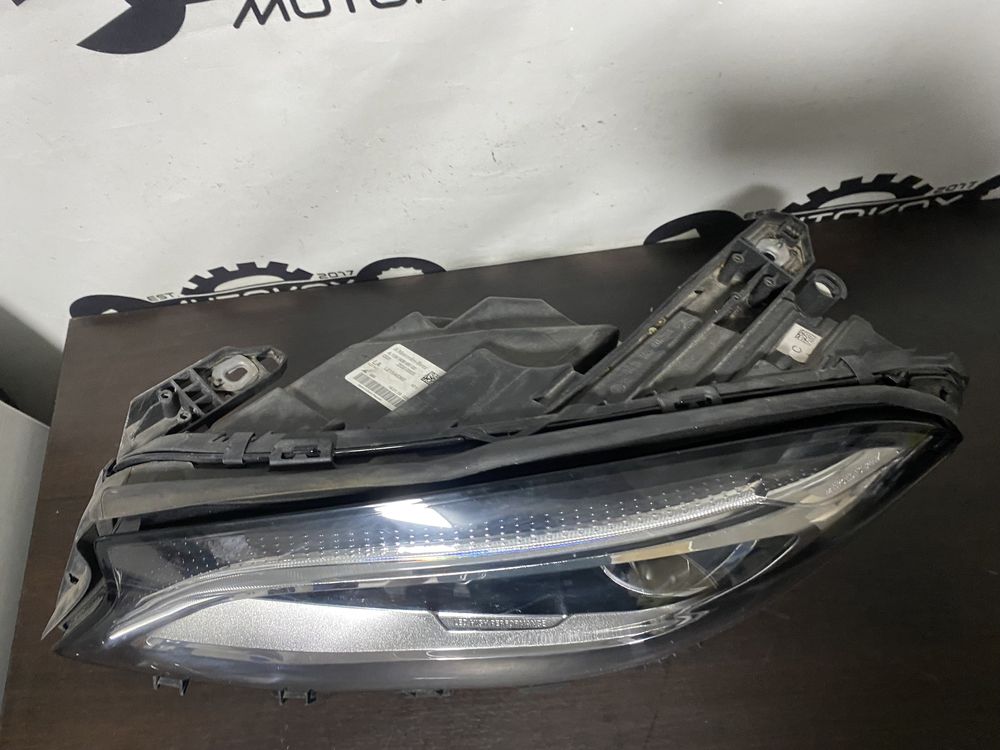 Far stanga LED Mercedes Benz GLA X156