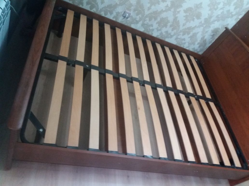 Продаю двуспальная кровать