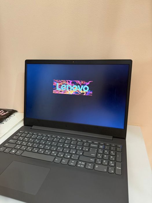 Lenovo IdeaPad 3 (AMD Ryzen 3 / SSD 512 ГБ / 4 ГБ ОЗУ)