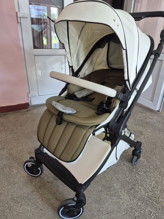 Carucior sport nou Dear Mom cu maner reversibil si pozitie de somn