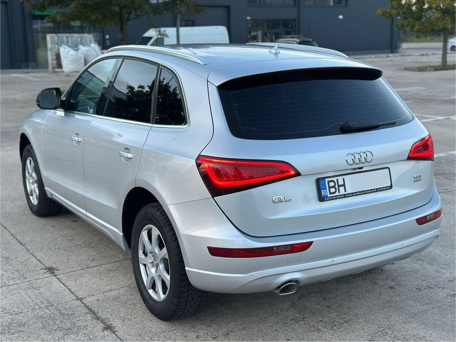 Vând Audi Q5 Facelift 2013 S-Tronic