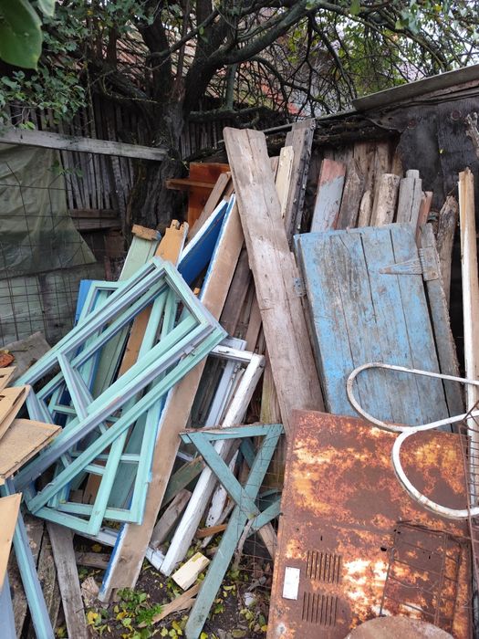 Vând lemne pentru foc