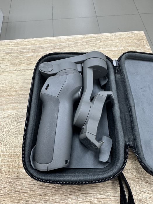 Стабилизатор DJI Osmo Mobile 3 TM79