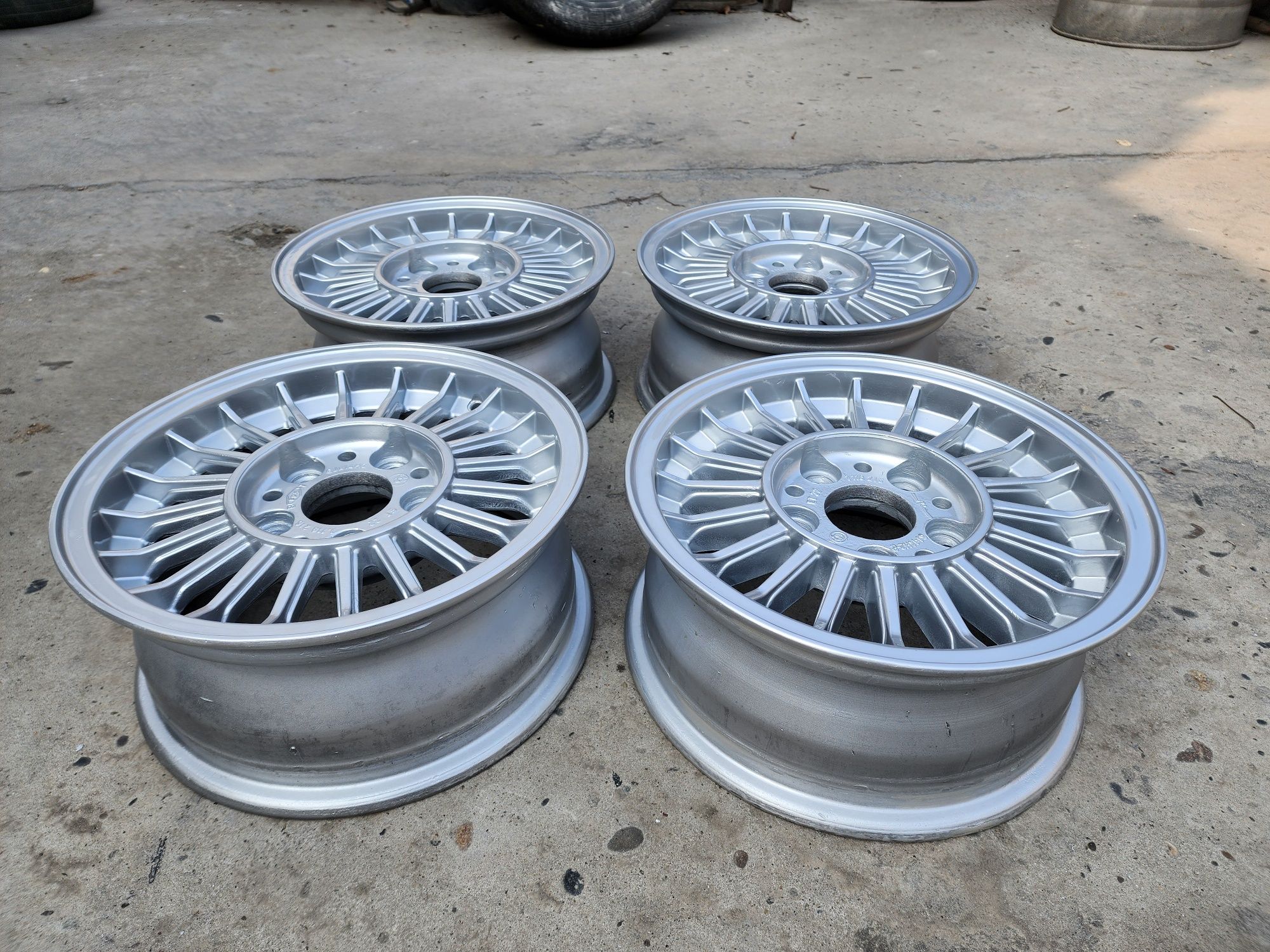 Продаются диски BMW заводские R14
