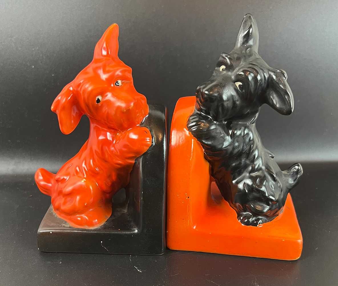 Bibelou stativ pentru carti ceramica