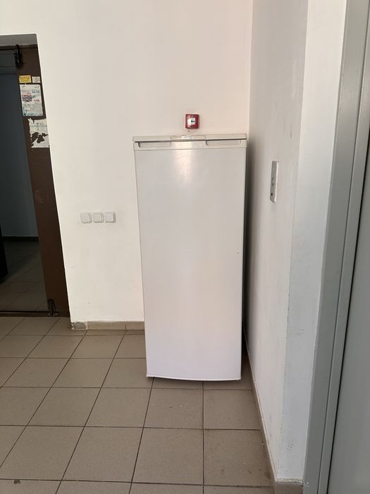 Продам холодильник на запчасти