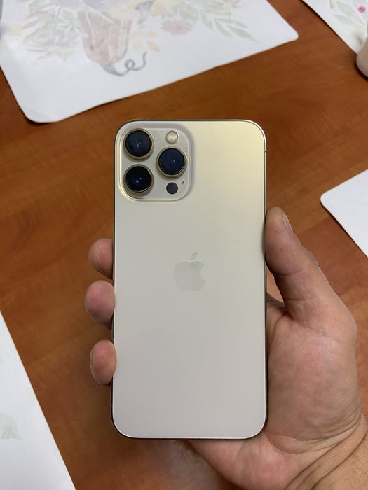 Iphone 13 Pro Max gold