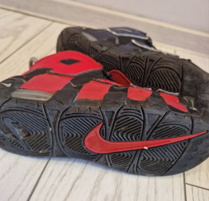 Vând Nike Air Uptempo în condiții bune