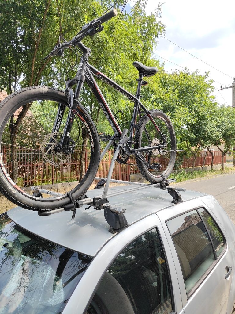 Vând suport bicicletă Thule