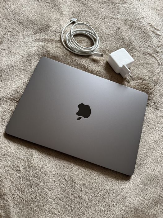 Macbook Air M2 2022 13.6 inch 512Gb SSD