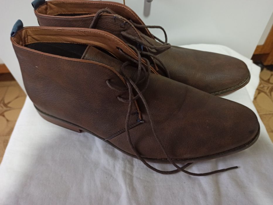 Pantofi inalti marimea 45