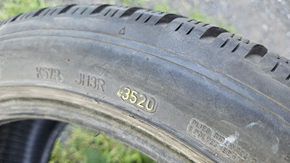 2бр гуми 225 45 17 дот 20 дънлоп