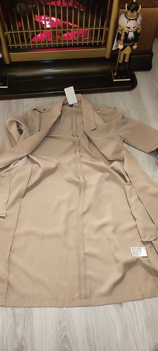Trench H&M, vâscoză, mărime XS, model actual,nou cu eticheta