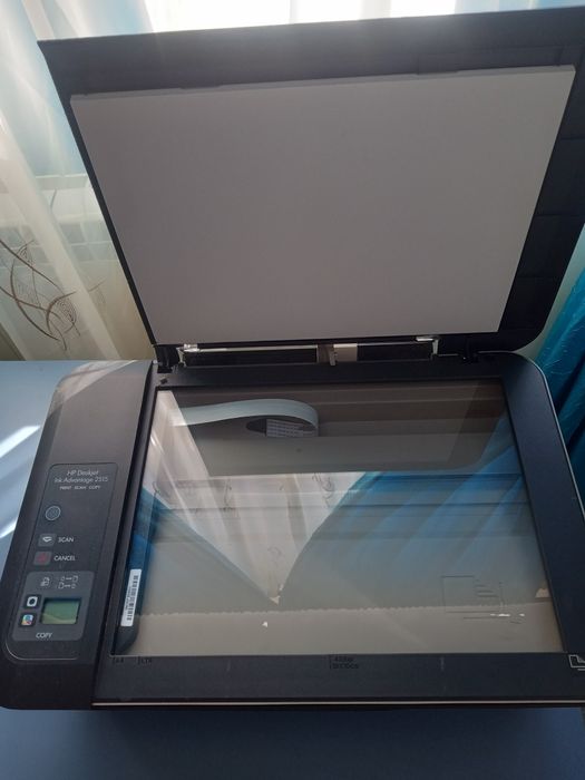 Vând două imprimante  conform imaginilor