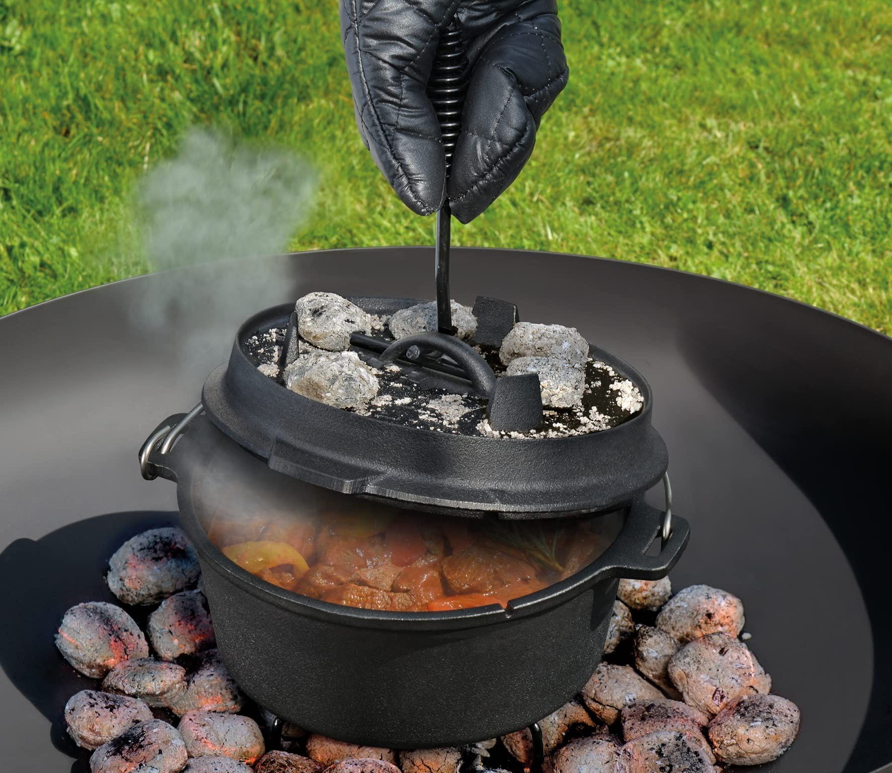 Холандса чугунена фурна за готвене в жар, над огън и bbq