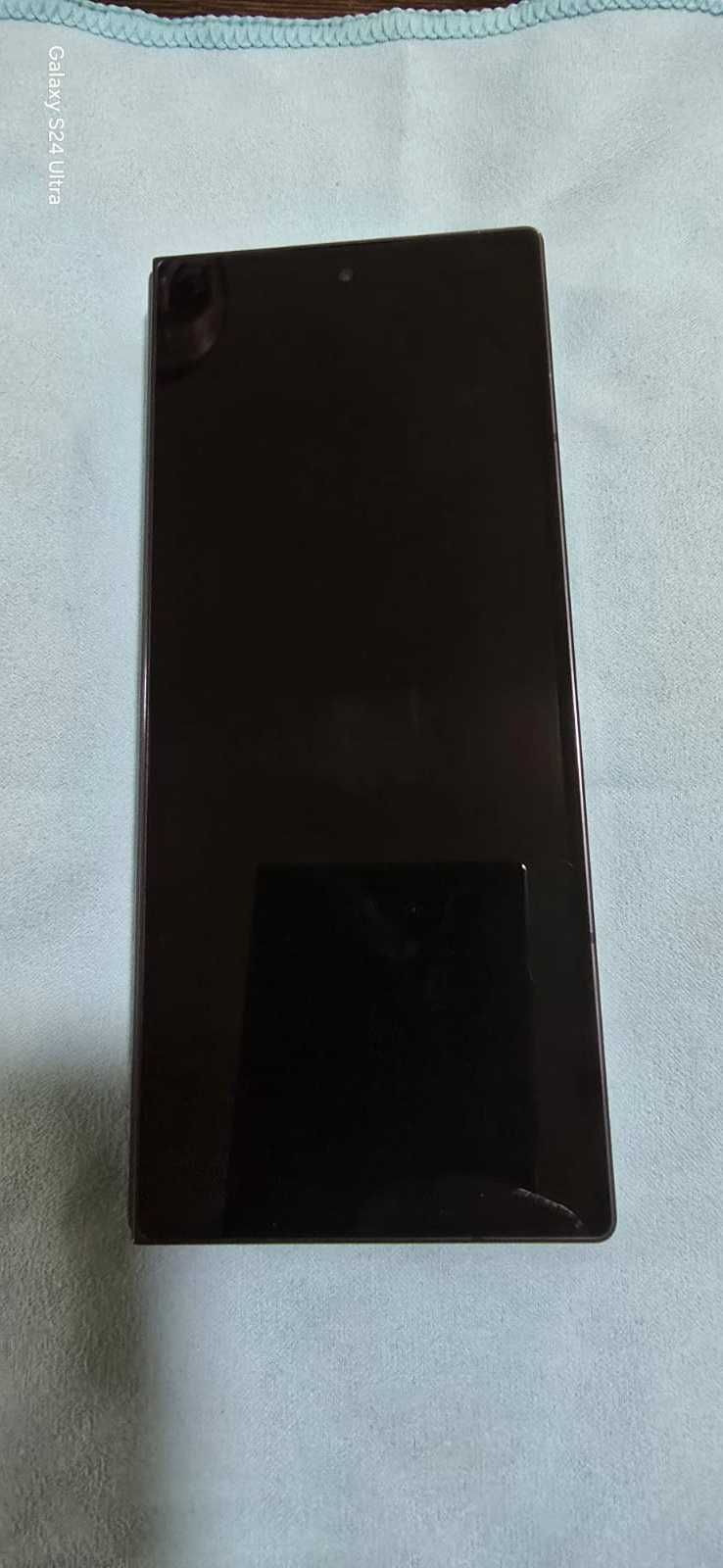 Продам Samsung Z Fold 6,  12/256.  Черный карбон