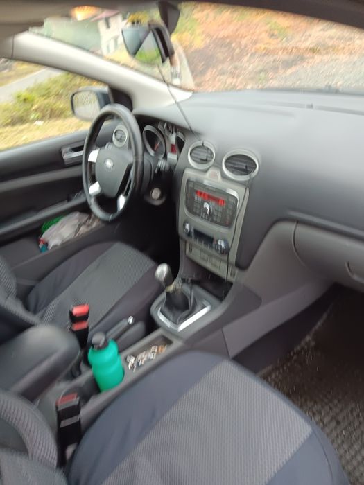 Vindem ford focus