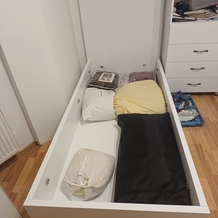 Vand set mobilier camera adolescenti 2 paturi si dulap dressing