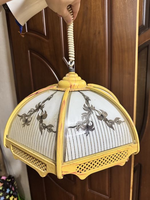 Люстры бывшие в употреблении