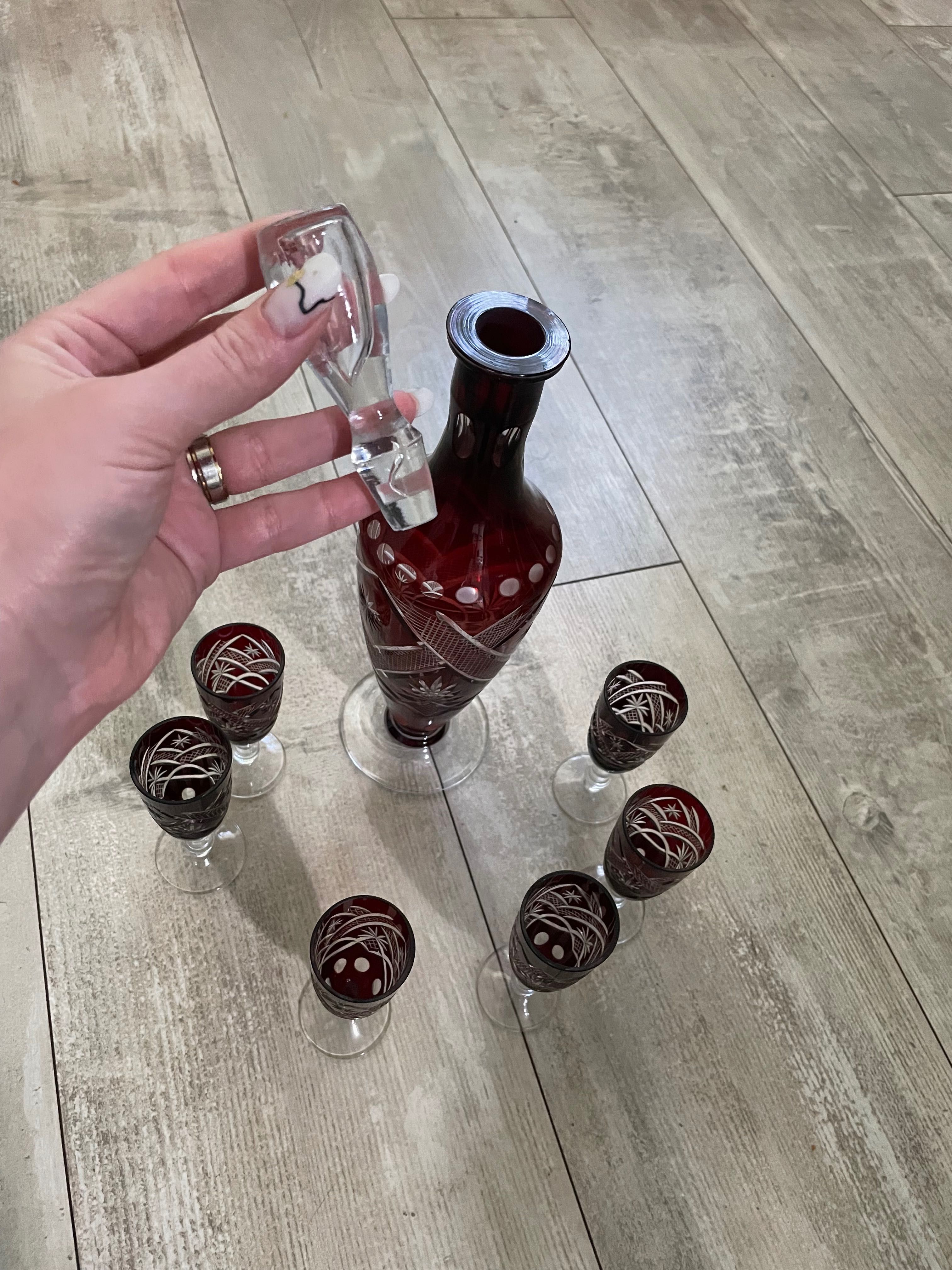 Set 6 pahare de cristal rosu rubin + sticla si dop