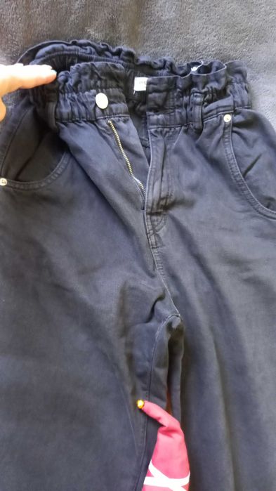 дънки с широк крачол stradivarius 34р-р,30лв.