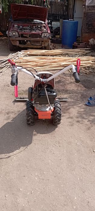 Vând sau schimb motocositoare de masă nouă