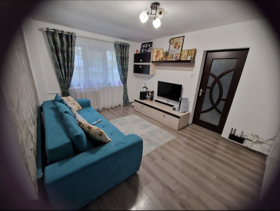 Apartament cu 2 camere, strada Cameliei- Gostat