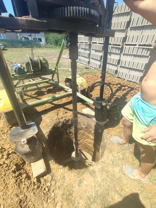 Curățăm și adâncim fântâni, denisipări decolmatari