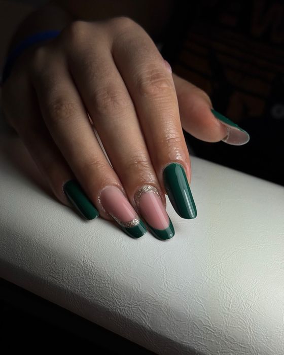 Unghii cu gel/semi cu apex/pedichiura estetica, zona Grand Arena