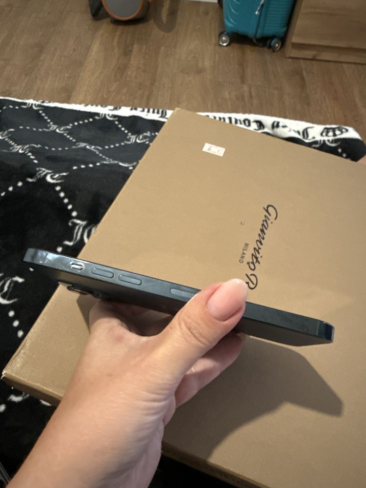 Телефон Apple 12 pro max 256