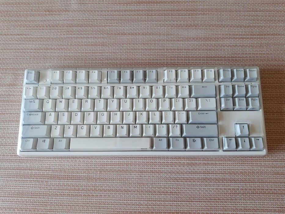 Tastatura wireless Bluetooth - NiZ Plum X87 (electro-capacitivă)
