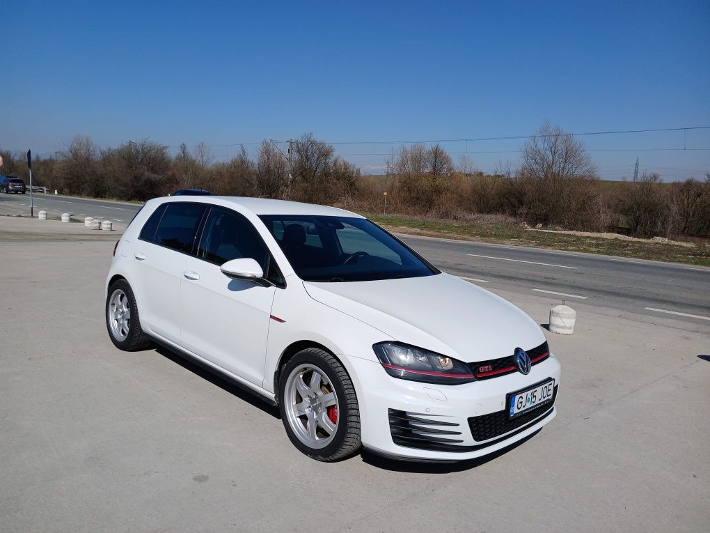 Vand golf 7 gti 2016 .
