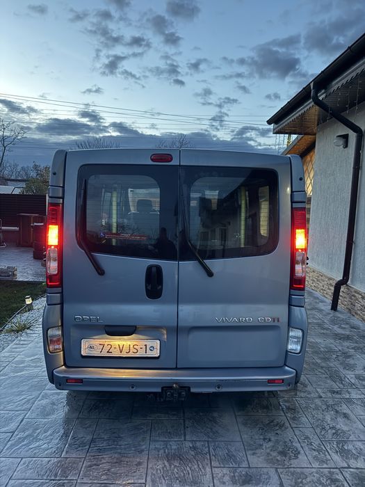 Vand Opel Vivaro 2.0 CDTI /115 cp / 6 locuri / Webasto