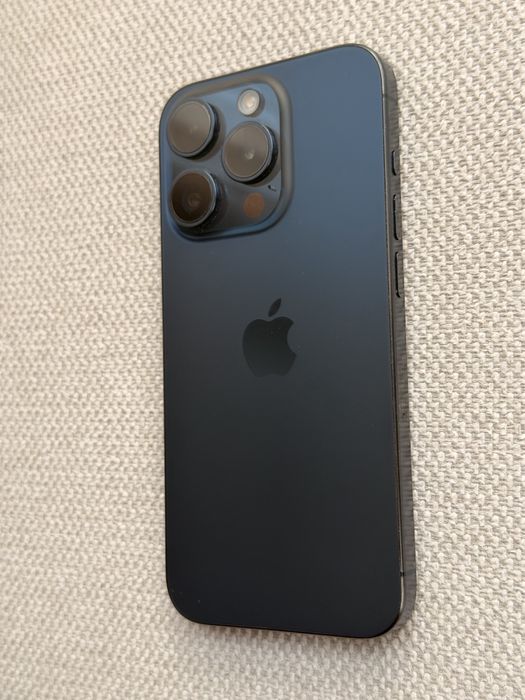 Iphone 15 pro Blue