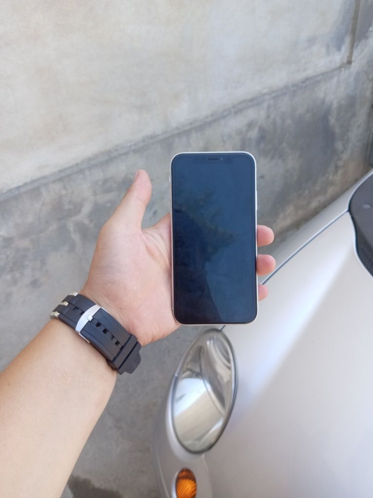 Iphone xr 128 srochna