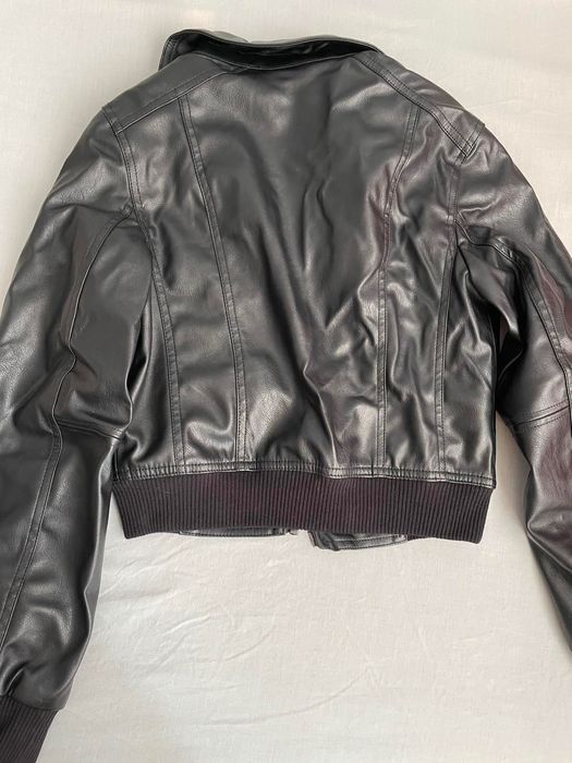 Bershka кожено яке