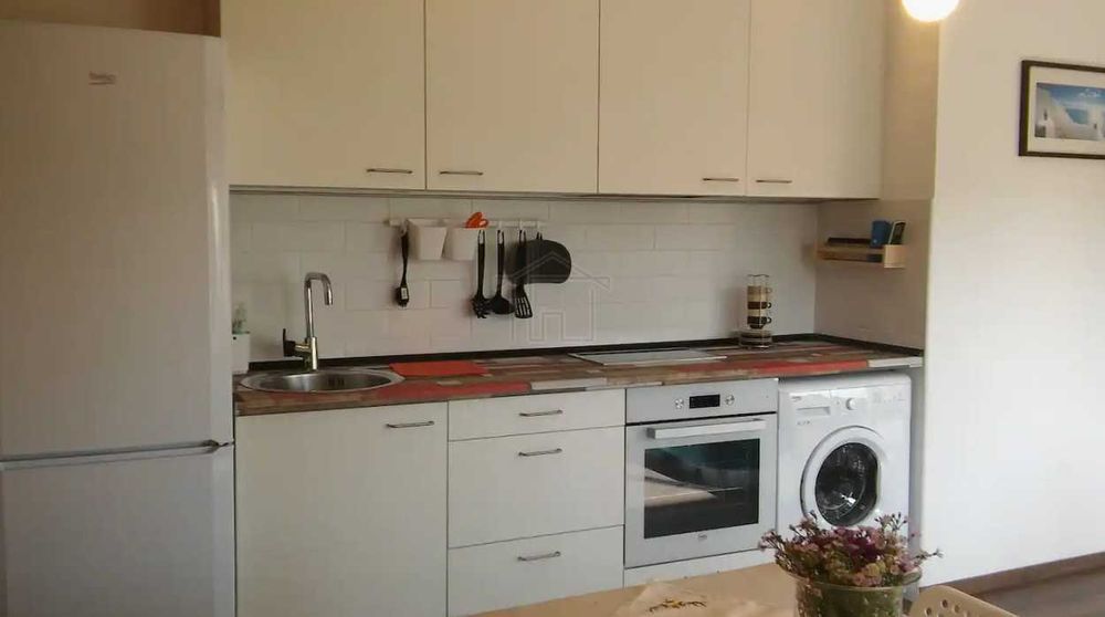 Дава се под наем Двустаен апартамент в Пловдив, Каменица 2 - 63 кв.м за 219.3 € - Снимка #1