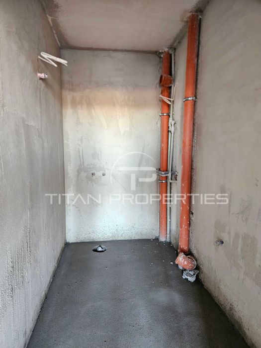 Продава се Тристаен апартамент в Пловдив, Остромила - 122 кв.м за 1255 €/кв.м - Снимка #9