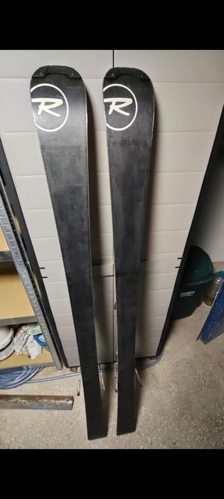 Schiuri,  stare buna, folosite,154 cm